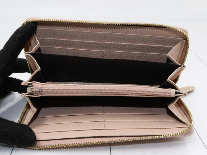 Bordeaux Clutch