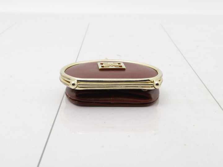 Beige Shelly Line Clutch