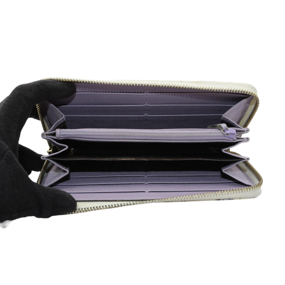 White Zippy Wallet
