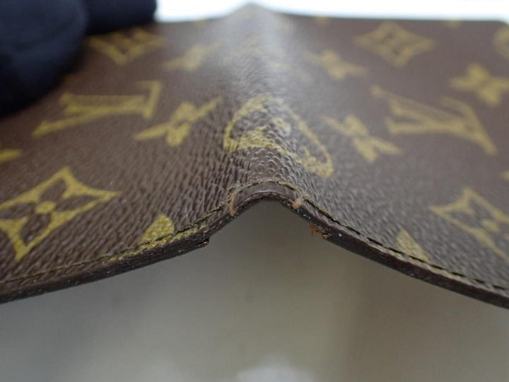 Bordeaux Clutch