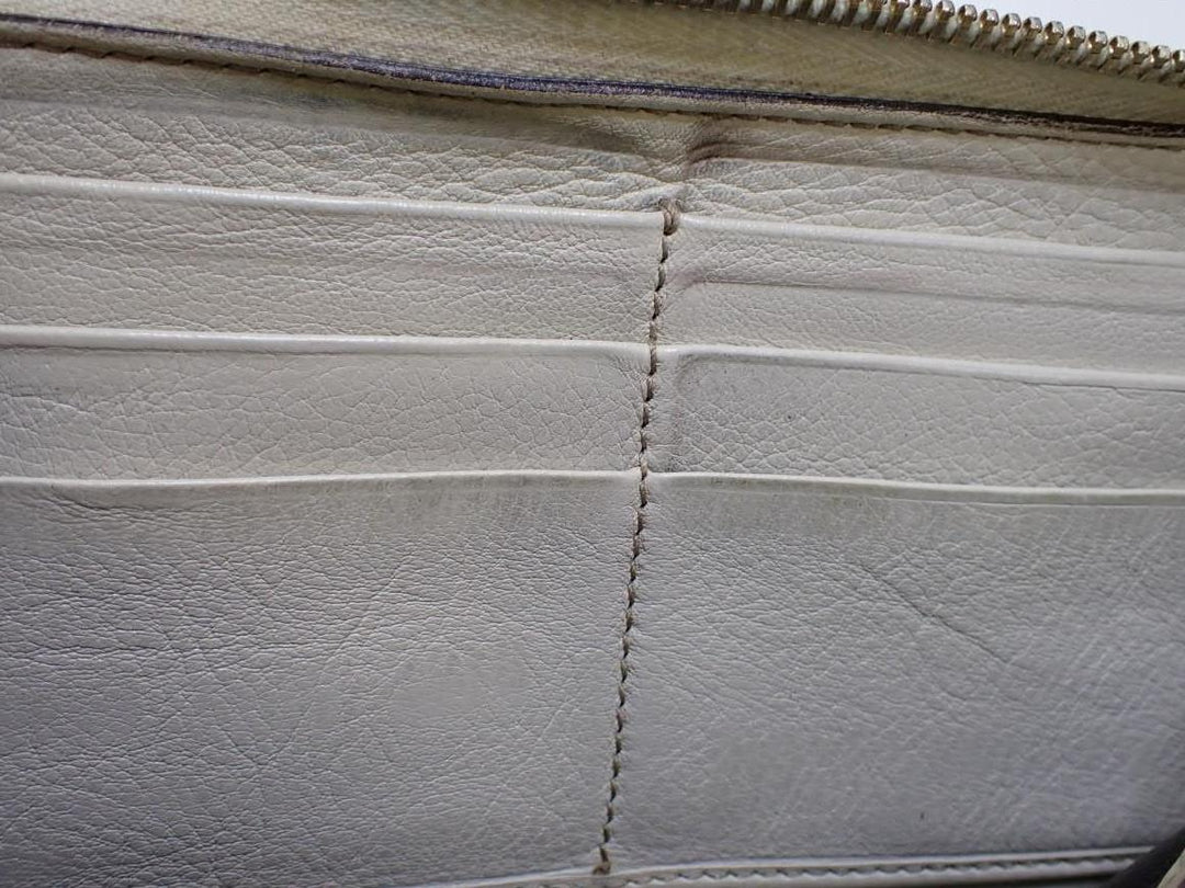 White Sima Zippy Wallet