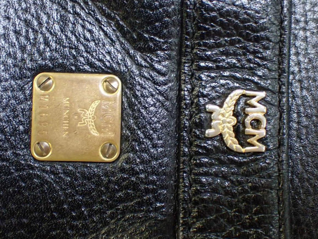 Black Shoulder Bag
